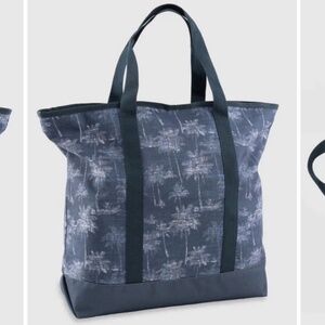 NWT Johnnie-O Blue Palm Print Zip Tote Bag